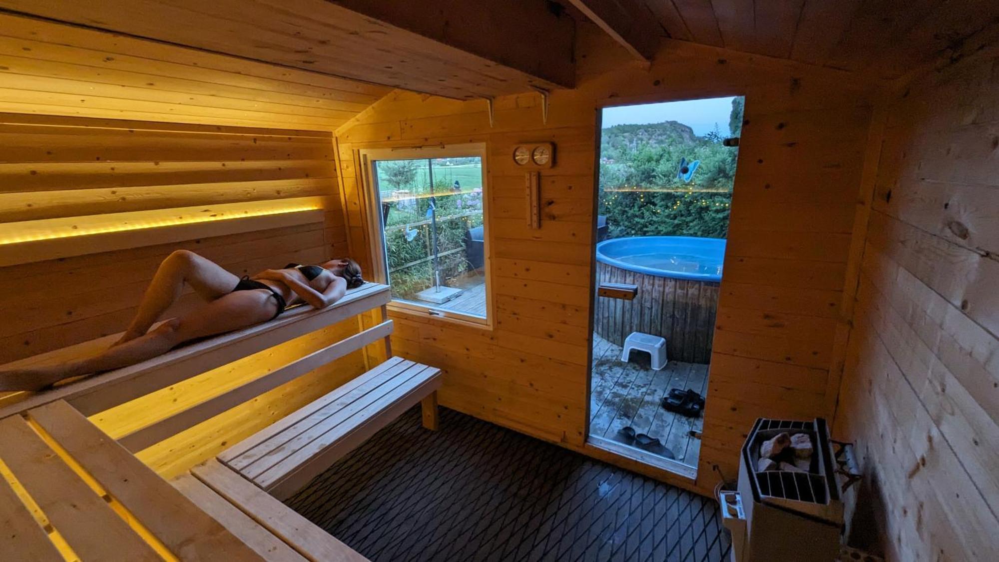 Mikael'S Bed & Spa ซานเดฟยอร์ด ภายนอก รูปภาพ